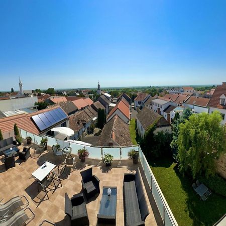 Pension Seeblick Moerbisch Am See Exterior photo