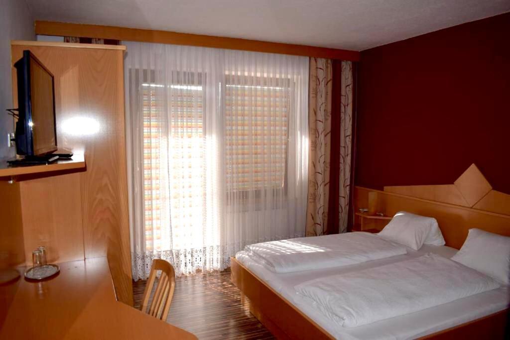 Pension Seeblick Moerbisch Am See Exterior photo